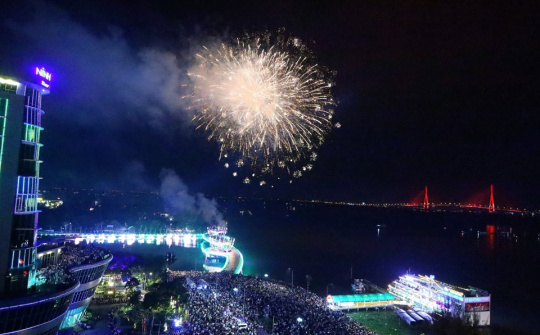 Cần Thơ tổ chức bắn pháo hoa nhân dịp kỷ niệm 20 năm thành lập