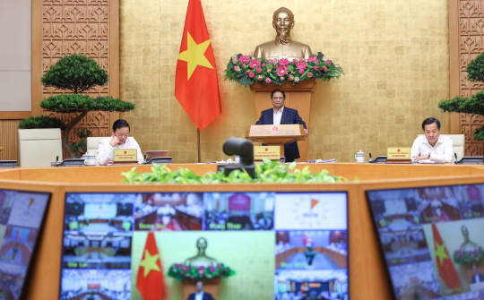 Tập trung thúc đẩy 3 động lực tăng trưởng là đầu tư, tiêu dùng, xuất khẩu