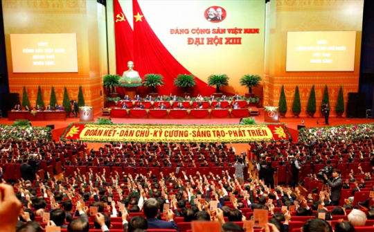 Những thành tựu trong nhận thức và vận dụng chủ nghĩa Mác-Lênin, tư tưởng Hồ Chí Minh về CNXH và con đường đi lên CNXH thời kỳ đổi mới