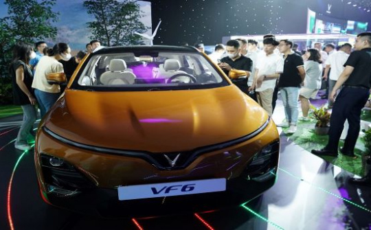 Mãn nhãn với loạt xe điện VinFast lần đầu “trình làng” tại Việt Nam