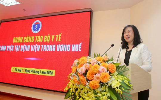 Bệnh viện Trung ương Huế cần hướng đến kết hợp du lịch và khám chữa bệnh để thu hút khách du lịch quốc tế