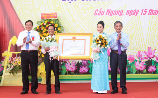 Trà Vinh: Cầu Ngang hân hoan đón nhận huyện đạt chuẩn nông thôn mới