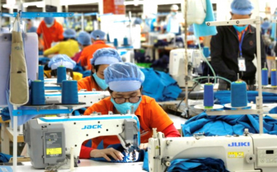 Dự báo thời điểm kinh tế Việt Nam thoát đáy