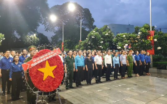 Lễ thắp nến Tri ân các Anh hùng Liệt sỹ tại Nghĩa trang Liệt sỹ TP.HCM