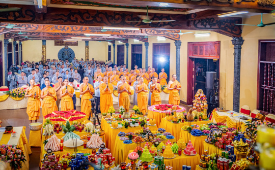 Lắng đọng lễ dâng đăng tri ân - cầu siêu anh hùng liệt sĩ