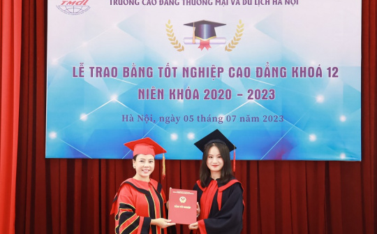 Trường Cao đẳng Thương mại và Du lịch Hà Nội vinh danh gần 500 cử nhân tại Lễ Tốt nghiệp năm 2023