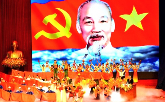 Hiện thực hóa khát vọng phát triển đất nước bằng sức mạnh niềm tin của nhân dân