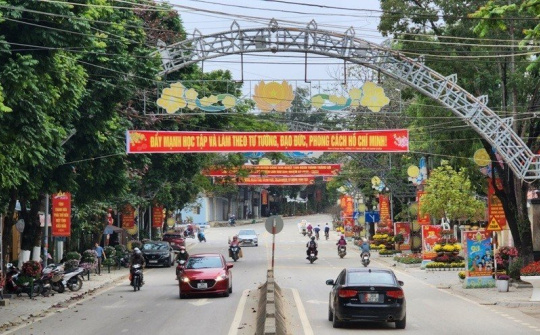 Đông Sơn (Thanh Hoá): Bước tiến mới sau nửa nhiệm kỳ Đại hội Đảng bộ huyện