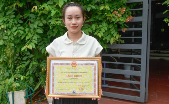 Cô giáo Vũ Thị Huyên với phương châm “Tất cả vì học sinh thân yêu”