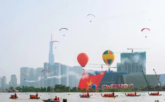 Đến với Lễ hội Sông nước lần thứ nhất tại TP Hồ Chí Minh