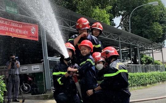Ngày đặc biệt của "Lính cứu hỏa nhí " Quân - Kỷ niệm đáng nhớ và ý nghĩa
