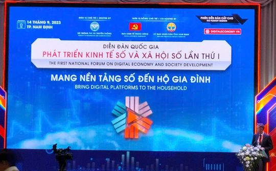 Diễn đàn quốc gia phát triển kinh tế số và xã hội số lần thứ nhất