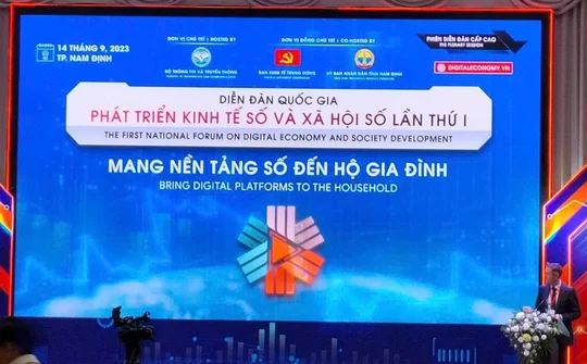 Diễn đàn quốc gia phát triển kinh tế số và xã hội số lần thứ nhất