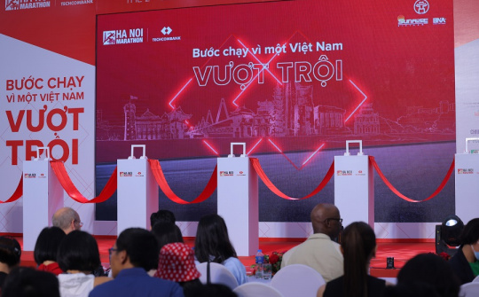 Techcombank đóng góp 1,1 tỷ đồng chia sẻ mất mát với gia đình nạn nhân vụ hỏa hoạn tại Hà Nội và lũ quét ở Lào Cai