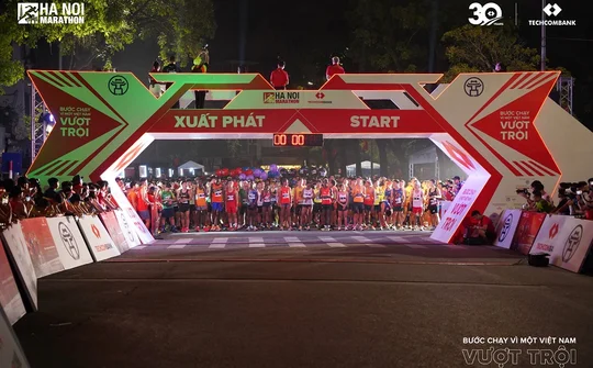 9000 vận động viên tham gia "bước chạy vì một Việt Nam vượt trội", gắn kết cộng đồng và bứt phá những kỷ lục cá nhân
