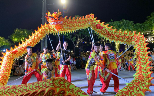 Hải Dương: Phố đi bộ chợ đêm Bạch Đằng đang dần trở thành thương hiệu