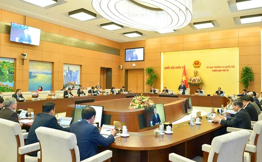 Dấu ấn nửa nhiệm kỳ trong công tác lập pháp: Vì mục tiêu tối thượng là phụng sự lợi ích của quốc gia, dân tộc, vì hạnh phúc của Nhân dân
