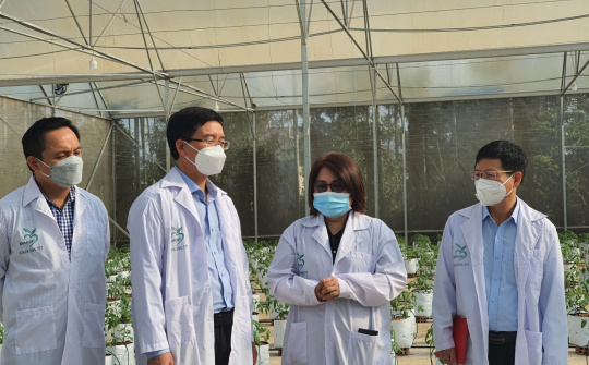 Đắk Lắk: Bí thư Tỉnh ủy thăm các trang trại sản xuất nông nghiệp sạch