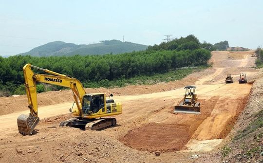 Tập trung tháo gỡ khó khăn liên quan đến các dự án, công trình giao thông trọng điểm