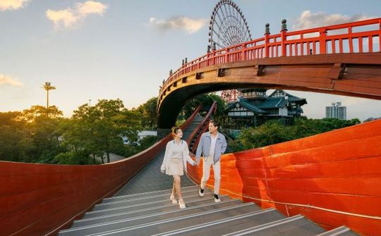 Chỉ 180.000 đồng, đi cáp treo ngắm vịnh Hạ Long và chiêm ngưỡng bảo kiếm triệu đô