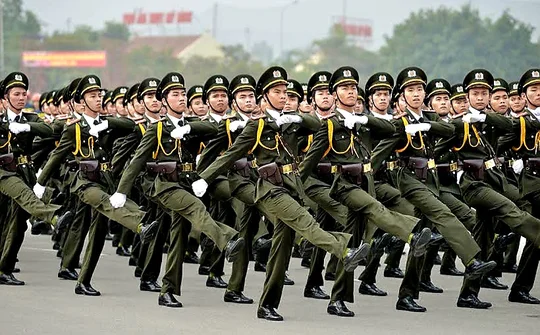 Luận giải sâu sắc cơ sở khoa học, những vấn đề mang tính quy luật của chủ trương xây dựng Quân đội nhân dân Việt Nam tinh, gọn, mạnh