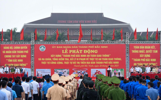 Bắc Ninh: Bộ trưởng Bộ Công an đánh giá cao mô hình "Tỉnh an toàn giao thông"