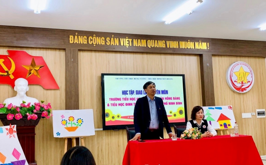 Trường Tiểu học Đinh Tiên Hoàng (TP.Ninh Bình): Đẩy mạnh ứng dụng công nghệ thông tin trong quản lí, dạy và học