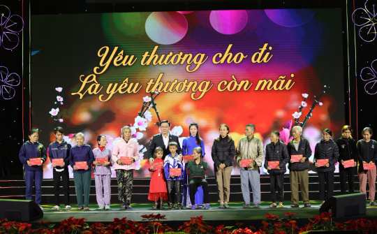 Nghệ An: Hơn 140 tỷ đồng ủng hộ Chương trình "Tết vì người nghèo - Xuân Giáp Thìn 2024"