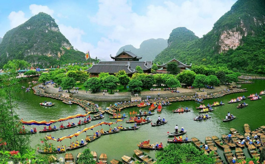 Nhiều hoạt động đặc sắc Kỷ niệm 10 năm Quần thể danh thắng Tràng An là Di sản văn hoá và thiên nhiên Thế giới