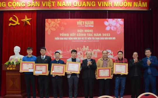 Tạp chí Việt Nam Hội nhập: 10 dấu ấn năm 2023