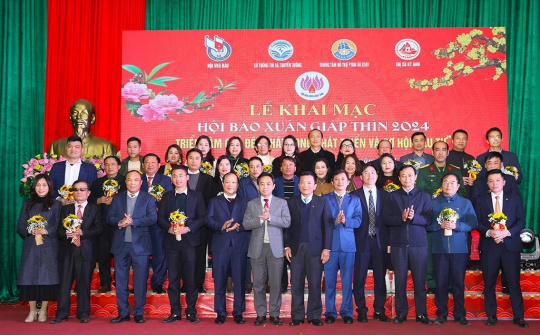 Hà Tĩnh: Nét đẹp văn hoá tại Hội báo Xuân Giáp Thìn 2024