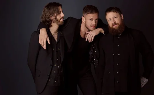 Imagine Dragons – nhóm nhạc sắp trình diễn tại 8WONDER và những kỷ lục làm “rung chuyển” làng nhạc thế giới