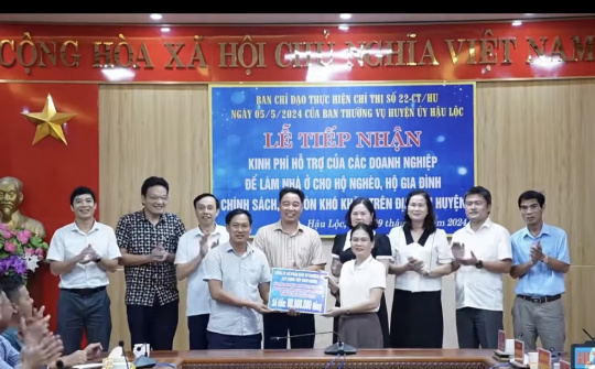 Huyện Hậu Lộc tiếp nhận tiền hỗ trợ xây dựng nhà ở cho hộ nghèo, hộ gia đình chính sách, hộ khó khăn về nhà ở