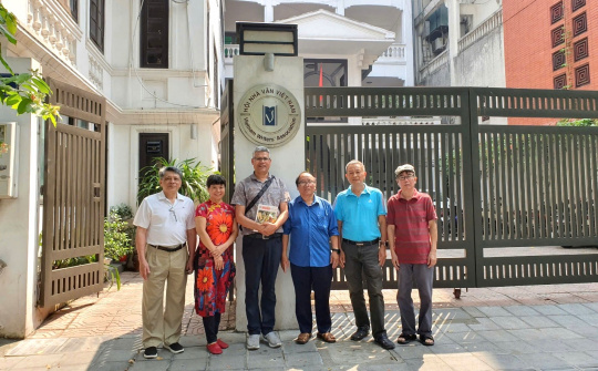 Nhà thơ Úc Kuma Subedi muốn hợp tác với các nhà thơ Việt Nam