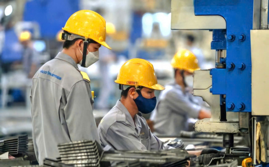Hoàn thiện thể chế, chính sách đẩy mạnh phát triển công nghiệp trong thời kỳ mới