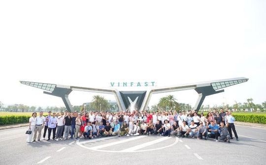 VinClub nhận “cơn mưa” lời khen từ khách hàng thân thiết