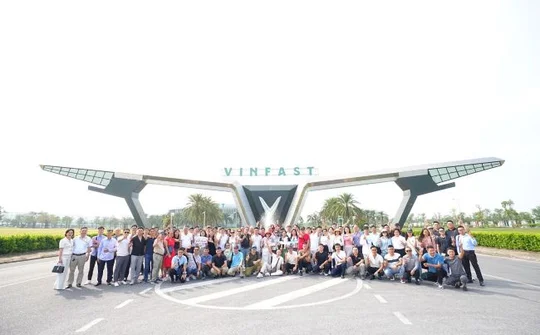 VinClub nhận “cơn mưa” lời khen từ khách hàng thân thiết