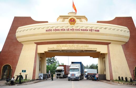 Phát triển, kết nối hạ tầng thương mại biên giới giữa Việt Nam-Lào