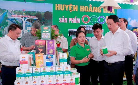 Thanh Hóa: Khai trương trưng bày, giới thiệu sản phẩm nông sản, thực phẩm an toàn năm 2024