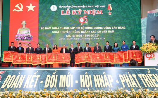 95 năm ngành Cao su Việt Nam đồng hành cùng đất nước