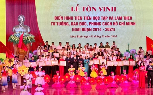 Ninh Bình tôn vinh 65 điển hình tiên tiến học tập và làm theo tư tưởng, đạo đức, phong cách Hồ Chí Minh