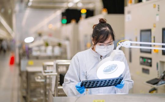 Phát triển công nghiệp bán dẫn: ‘Chỉ bàn làm không bàn lùi’