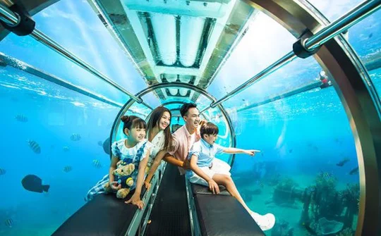 Gov’t exends pilot operation of submarine services in Nha Trang Bay