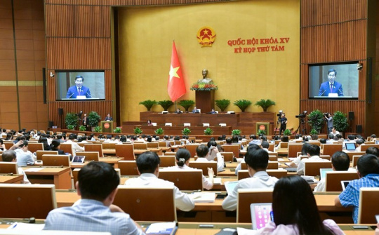 Quốc hội thông qua Nghị quyết về dự toán ngân sách nhà nước năm 2025