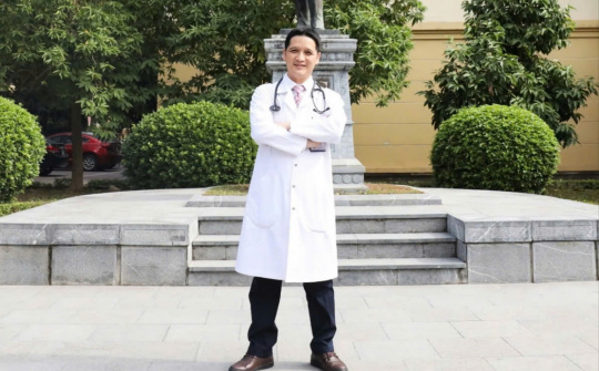 Phó Giáo sư, Tiến sĩ Lê Hoàn: Một thầy giáo, thầy thuốc tâm huyết