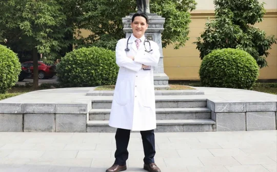 Phó Giáo sư, Tiến sĩ Lê Hoàn: Một thầy giáo, thầy thuốc tâm huyết