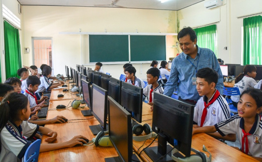 Improving the quality of education for Khmer ethnic minority areas