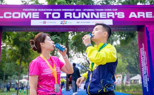 Vinamilk tài trợ '132 kg đạm' cho 11.000 runner VnExpress Marathon Hà Nội