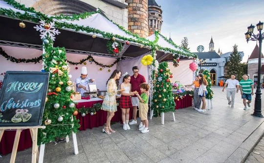 Thành phố Thủ Đức đi đầu trend đi chơi Noel sớm