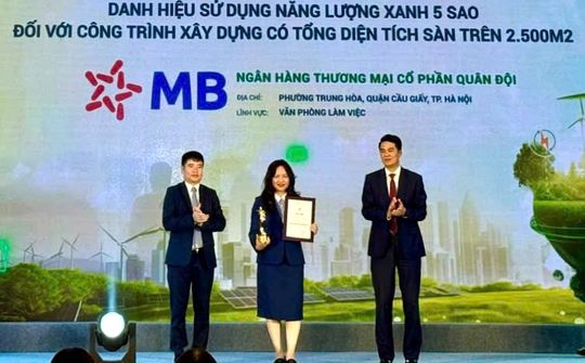 MB đón nhận danh hiệu công trình sử dụng năng lượng xanh năm 2024